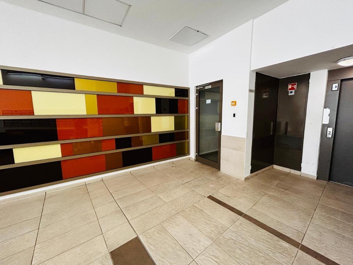 Corvin Boutique Apartment Parking In The Plaza Будапеща Екстериор снимка