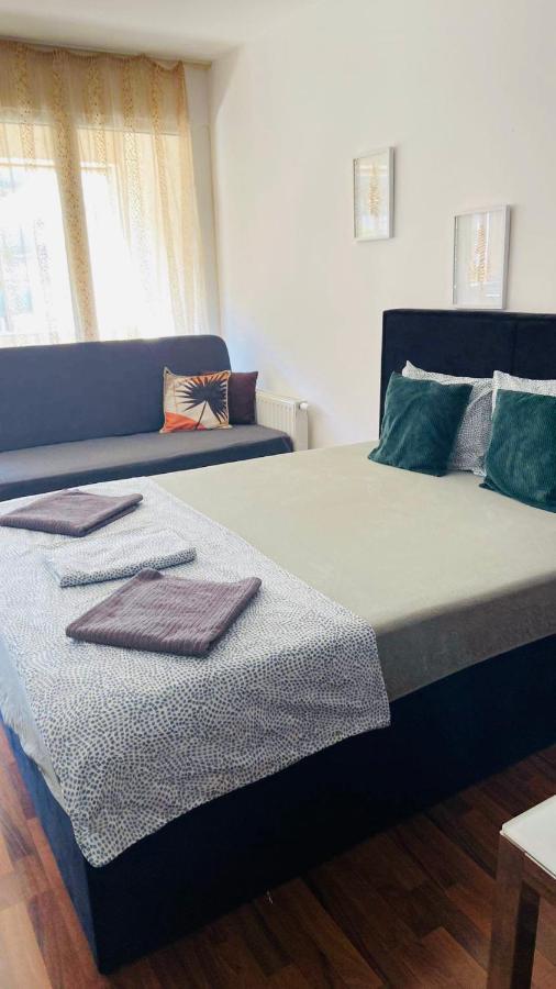 Corvin Boutique Apartment Parking In The Plaza Будапеща Екстериор снимка