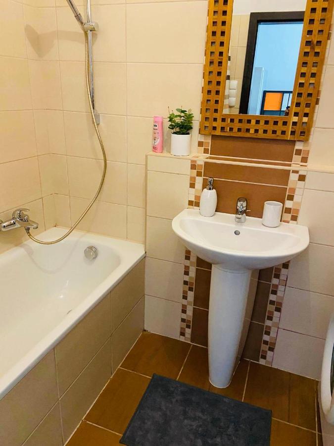Corvin Boutique Apartment Parking In The Plaza Будапеща Екстериор снимка